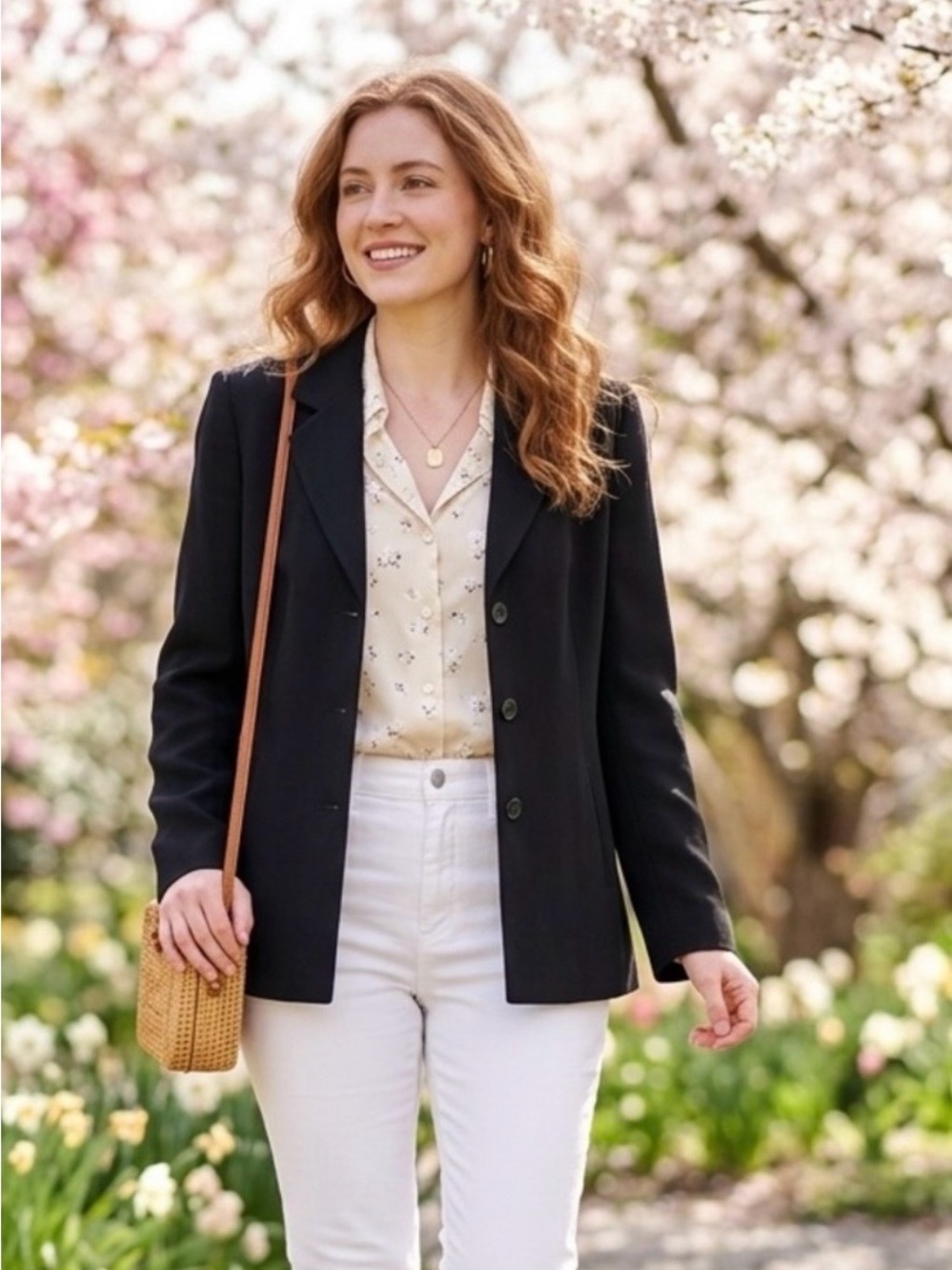 Ann Taylor Vintage black blazer with 3 button close 
Slit pockets. Poly Size 4